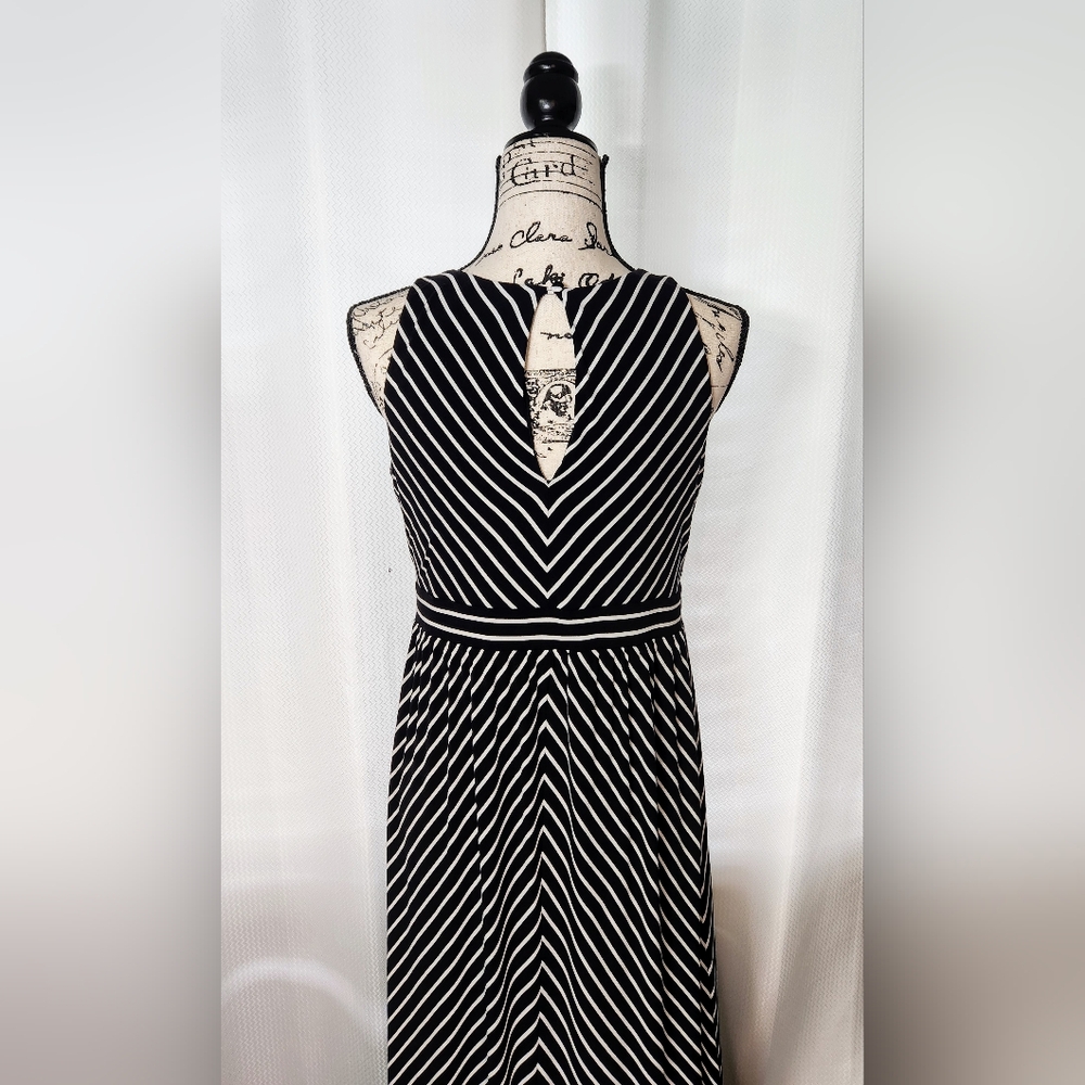 LOFT Maxi Dress - Picture 6 of 8
